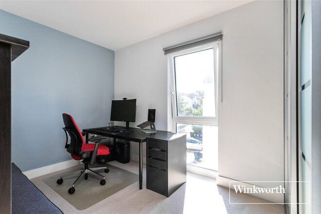 Snowberry Close, High Barnet, EN5