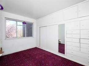 Avenue Road, London, W3