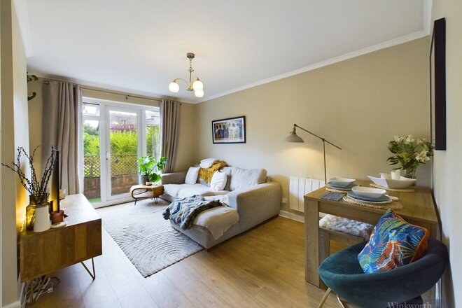 Walmers Court, Surbiton, KT5