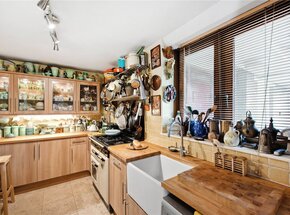 Weald Square, London, E5