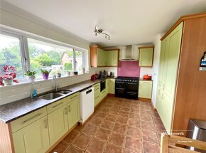 Smugglers Lane North, Dorset, BH23