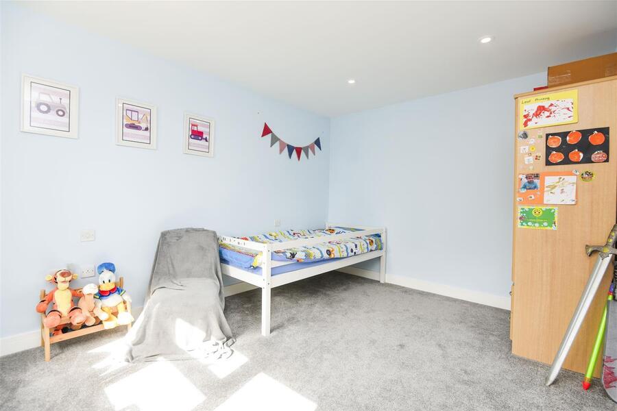 A BEDROOM 3.JPG