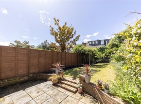 Lebanon Gardens, London, SW18
