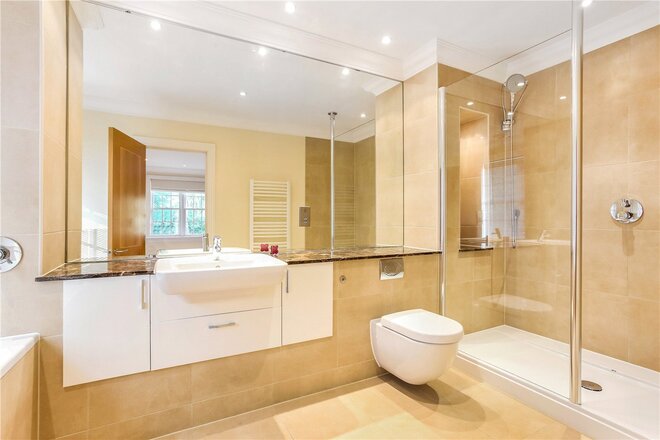 Callow Hill, Surrey, GU25