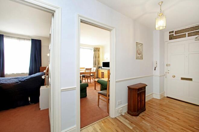 Southampton Row, London, WC1B