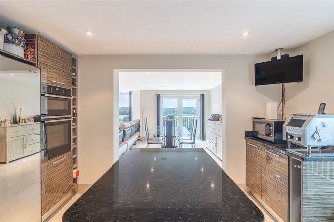Corfe View Road, Wimborne, BH21