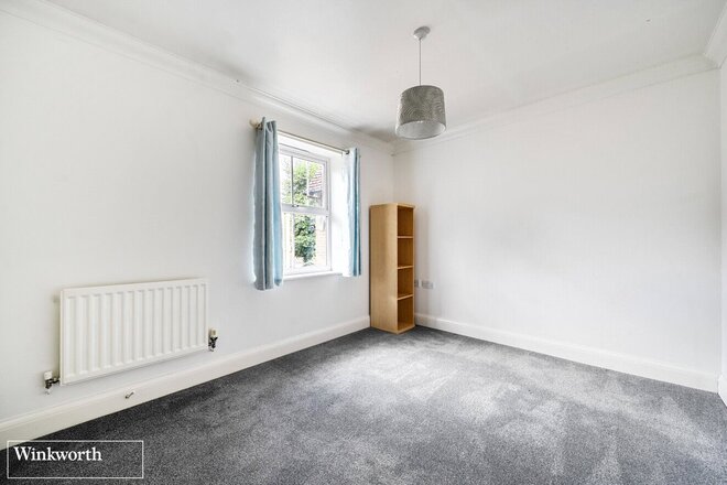Otterbourne Walk, Sherfield On Loddon, RG27
