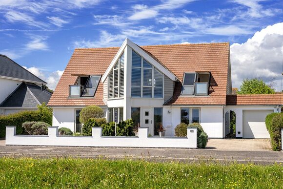 Wharncliffe Road, Christchurch, BH23