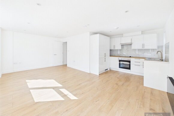 Castleview Road, Surrey, KT13