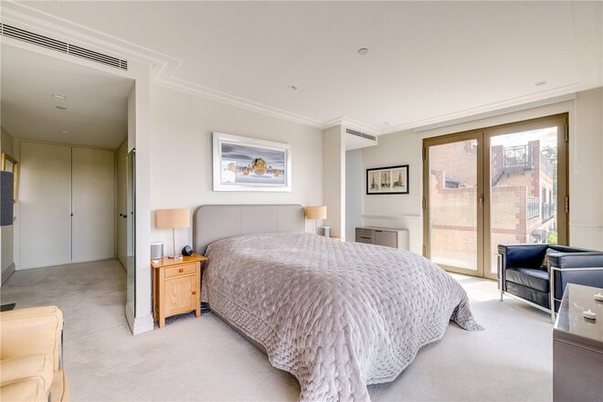 Crisp Road, London, W6