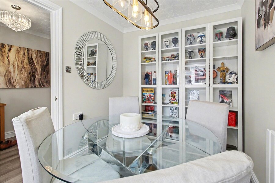 Dining Room/Bed 2