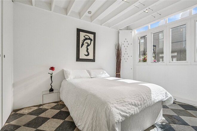 St. Lukes Mews, London, W11
