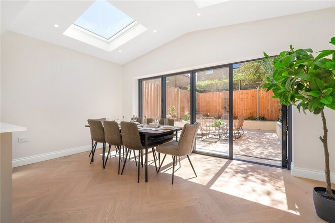 East Dulwich Grove, East Dulwich, SE22