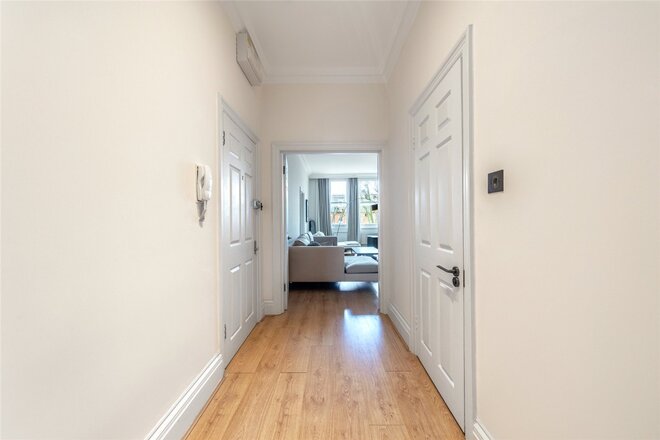Sutherland Avenue, London, W9