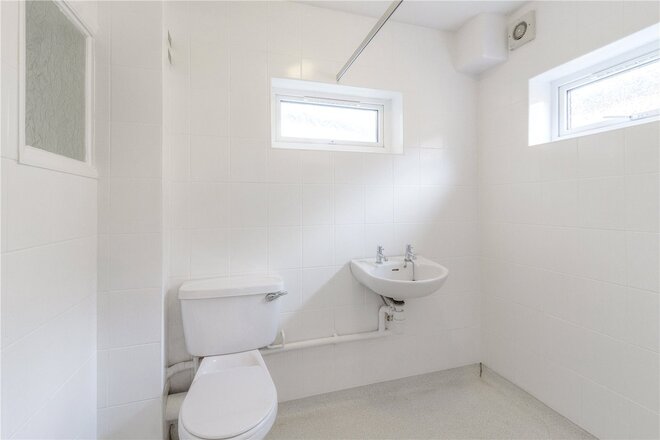 Little Horton House Drive, Northampton, NN7