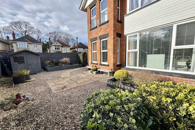 Arnewood Road, Dorset, BH6