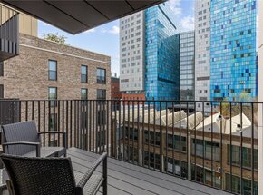Cendal Crescent, London, E1