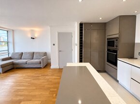 Rotherhithe Street, London, SE16