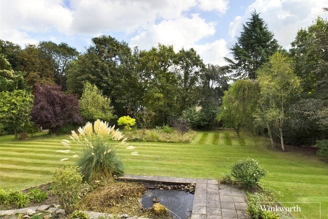 Dog Kennel Lane, Chorleywood, WD3