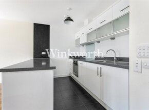 Arc Court, London, N11