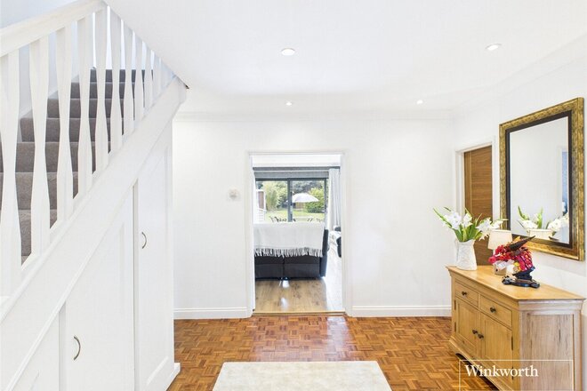 Highdown Avenue, Reading, RG4