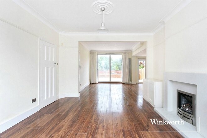 Brent Way, West Finchley, N3