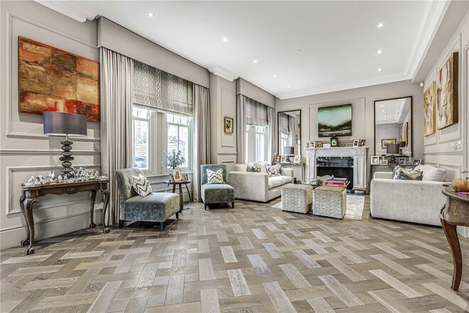 Holmbush Road, London, SW15