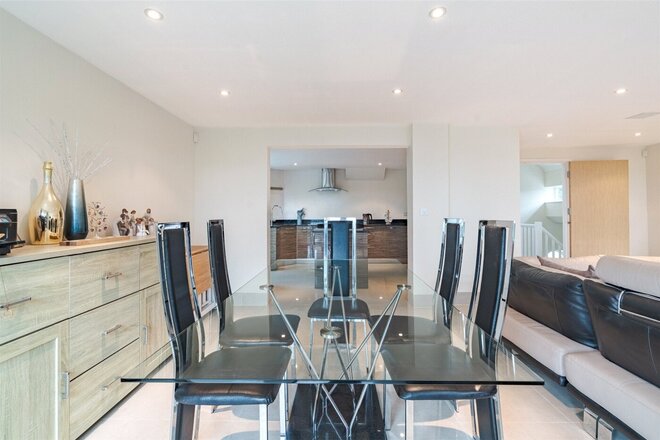 Corfe View Road, Wimborne, BH21