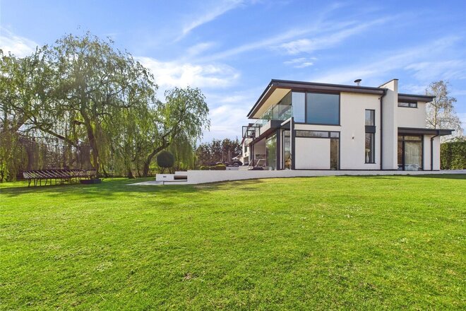 Ashford Hill Road, Thatcham, RG19