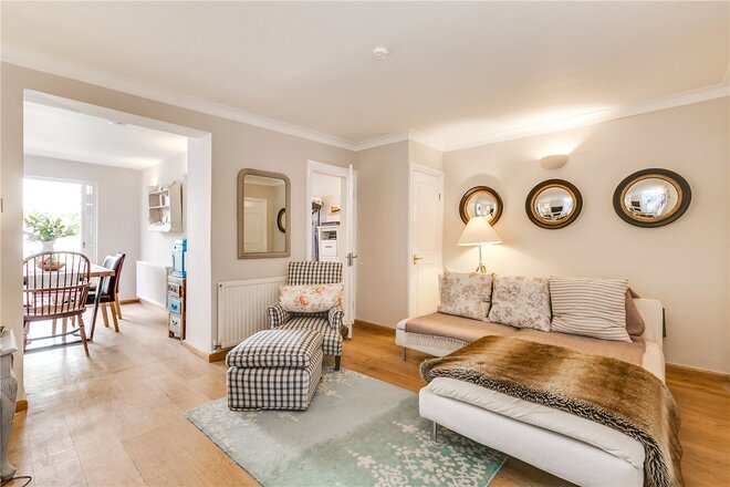 Lanfrey Place, London, W14