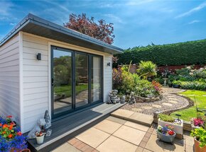 Cedar Drive, Lincolnshire, PE10
