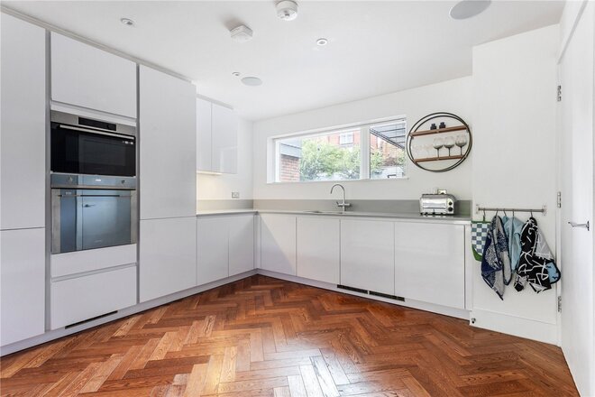 Pakefield Mews, London, SW2