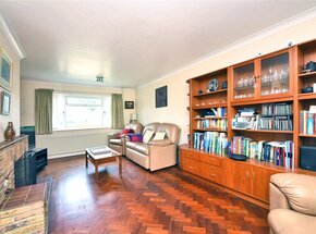 Woodgavil, Surrey, SM7