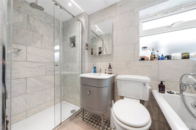 Henslowe Road, East Dulwich, SE22