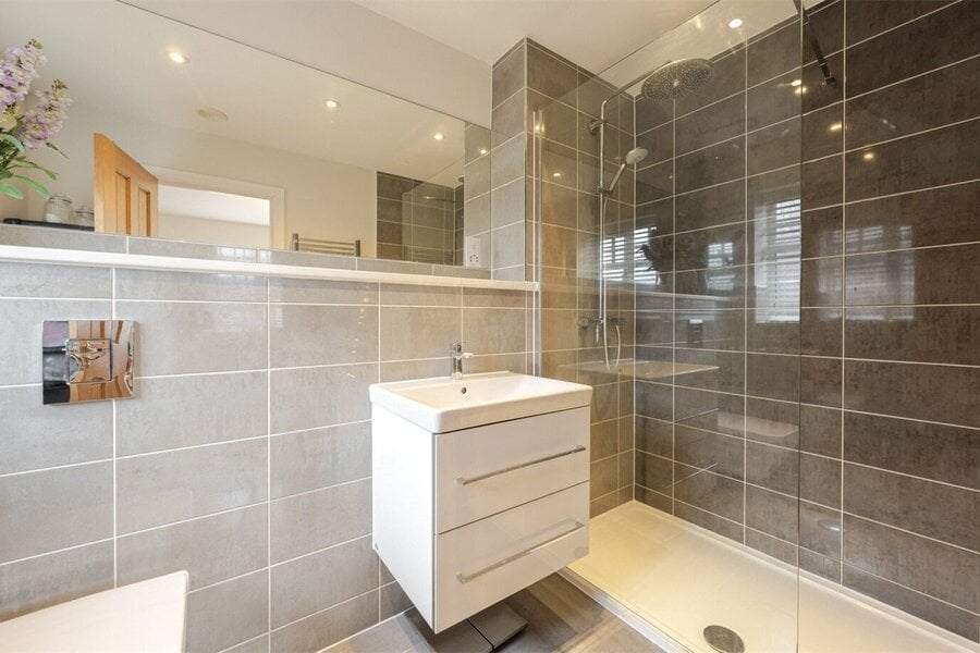 En Suite 2