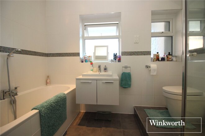 Knowl Park, Borehamwood, WD6