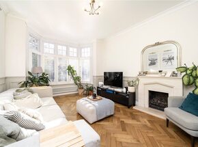 Holmbush Road, London, SW15