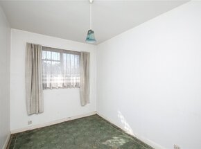 Avenue Road, London, W3