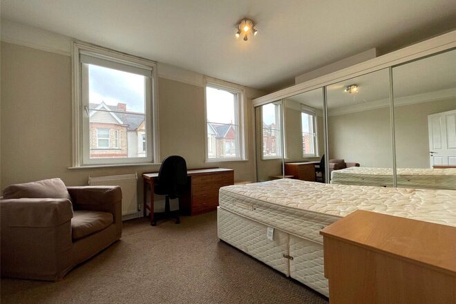 Pinhoe Road, Devon, EX4