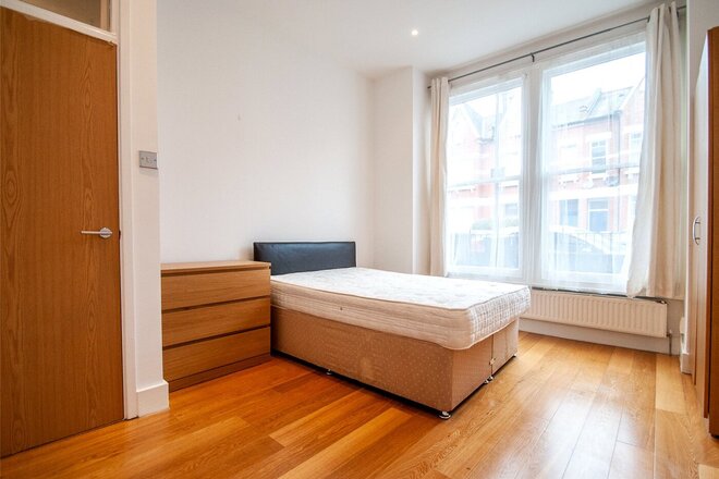 Fairbridge Road, London, N19