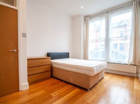 Fairbridge Road, London, N19