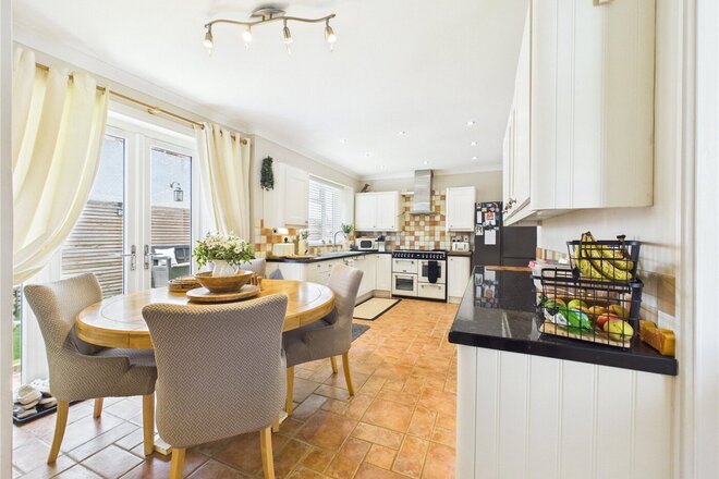 Chapel Street, Devon, EX16
