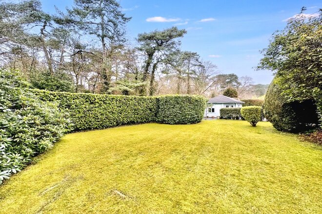 Chester Road, Dorset, BH13