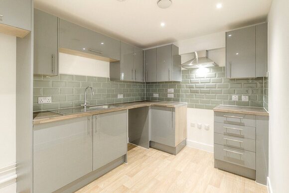 Lion Court, Northampton, NN4