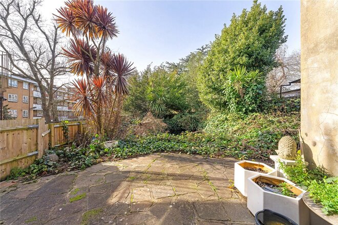 Dog Kennel Hill, East Dulwich, SE22