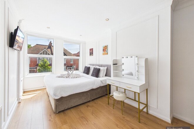 Hindes Road, Harrow, HA1
