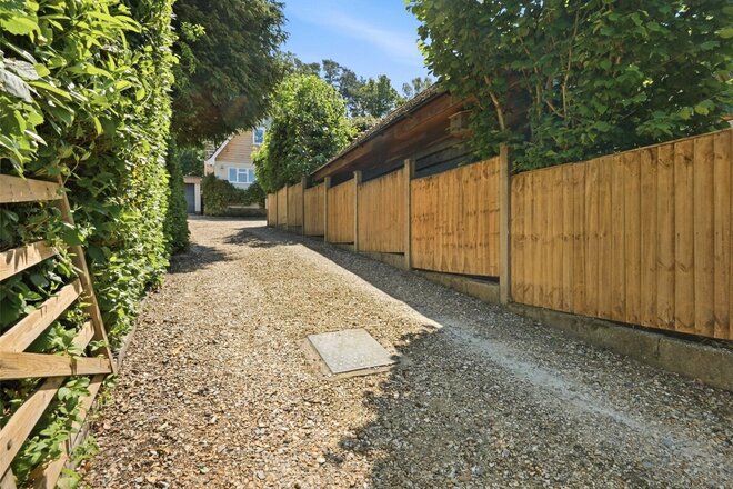 Lonnen Road, Wimborne, BH21