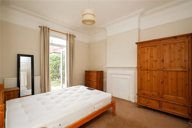 Woodgrange Avenue, London, W5