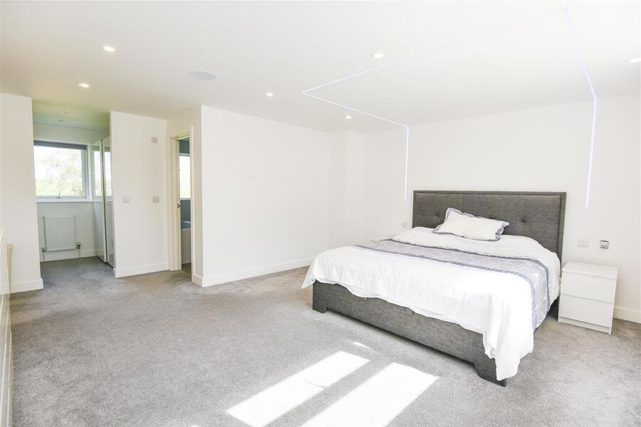 A BEDROOM 1B.JPG
