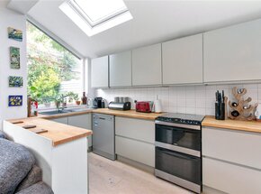 Downton Avenue, London, SW2